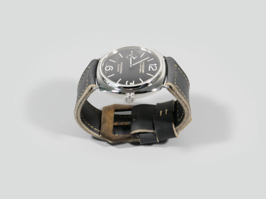 PAM00609 with Blue Strap IMAGE