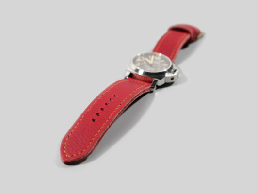 PAM00632 Panerai 44mm Ferrari red strap options IMAGE