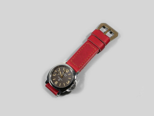 PAM00632 Panerai 44mm Ferrari red strap options IMAGE